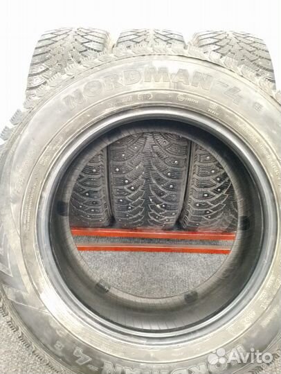 Nokian Tyres Nordman 4 215/65 R16