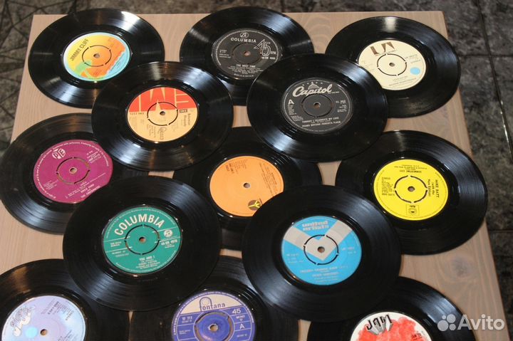 Виниловые пластинки-миньоны для дизайна интерьеров