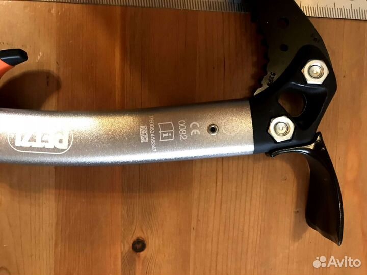 Ледоруб petzl sumtec 55 см