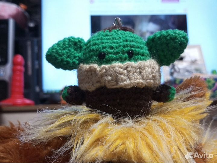 Малыш Йода вязанный крючком