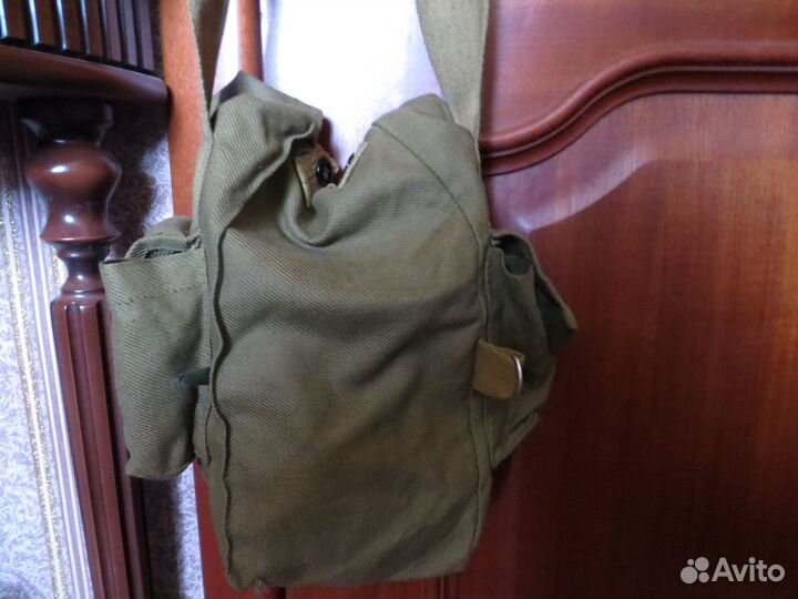 Противогазы (2 вида)