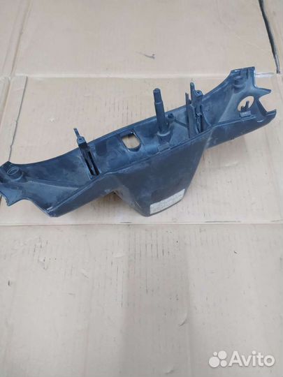 Пластик руля нижний Yamaha Axis 50/90
