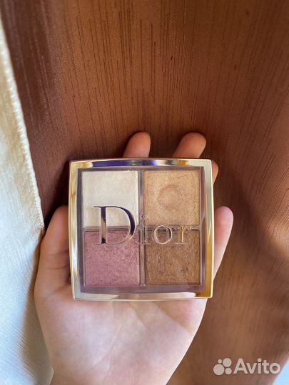 Палетка dior backstage 001