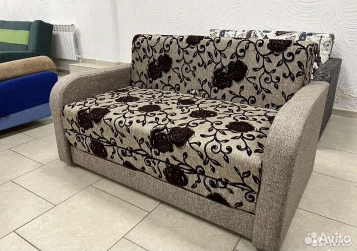 Диван чебурашка