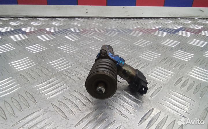 Форсунка дизельная volkswagen passat B6 2005-2009