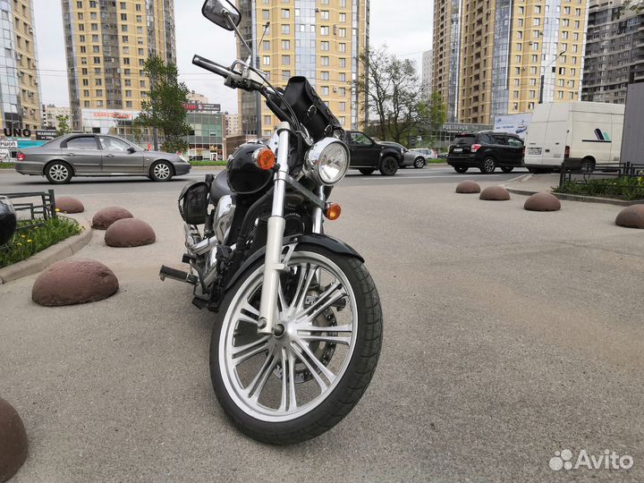 Kawasaki vulcan vn900 custom