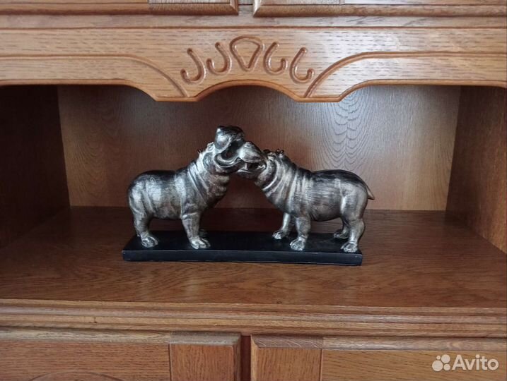 Статуэтка бегемотики