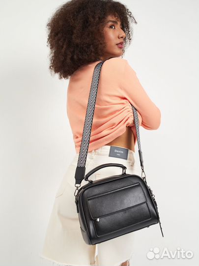 Женская сумка через плечоСумка через плечо из экок