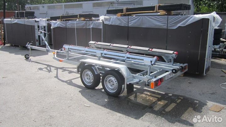Прицеп лав-81014В с выдвигающимися роликами