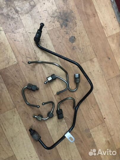 Трубка топливная к Renault Trafic 1,9 F9Q комплект