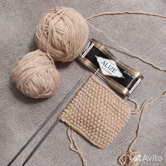 Повязка на голову вязаная