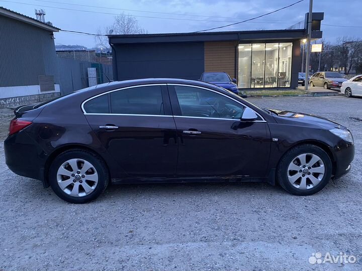 Opel Insignia 2.0 AT, 2013, битый, 128 000 км