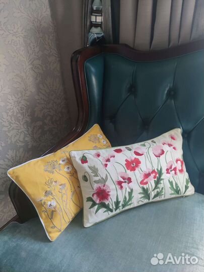 Подушка Zara, H&M вышивка Италия