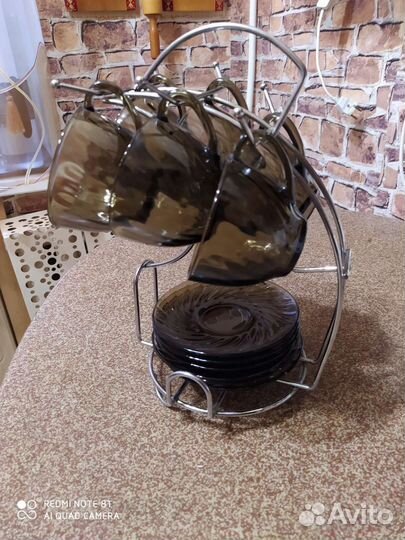 Чайные чашки с блюдцами