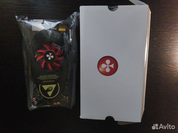 Видеокарта AMD Radeon HD5770, 1GD5