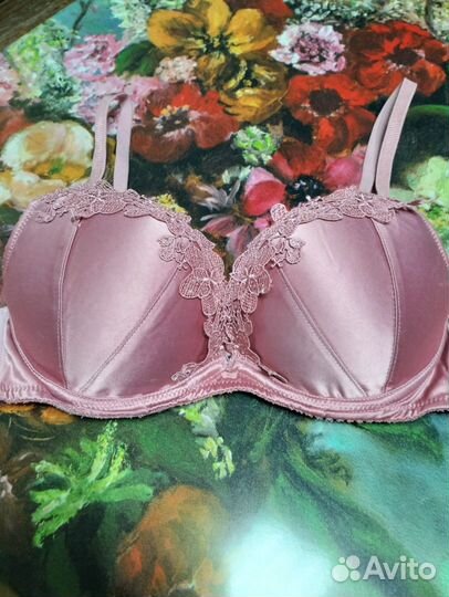 Бюстгальтер