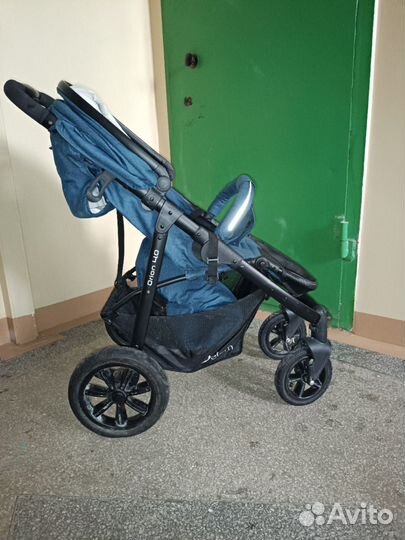 Коляска прогулочная Jetem Orion 4.0 надувные колес