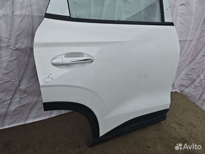 Дверь задняя правая Omoda C5