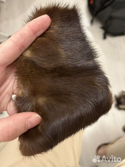 Кусочки меха норки и чернобурой лисы