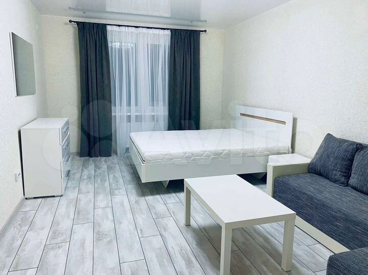 1-к. квартира, 43 м², 8/24 эт.