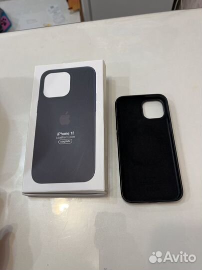 Чехол iPhone 13