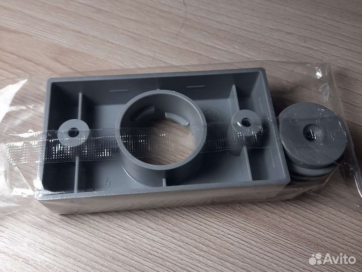 Опора/ножка пластиковая для мебели