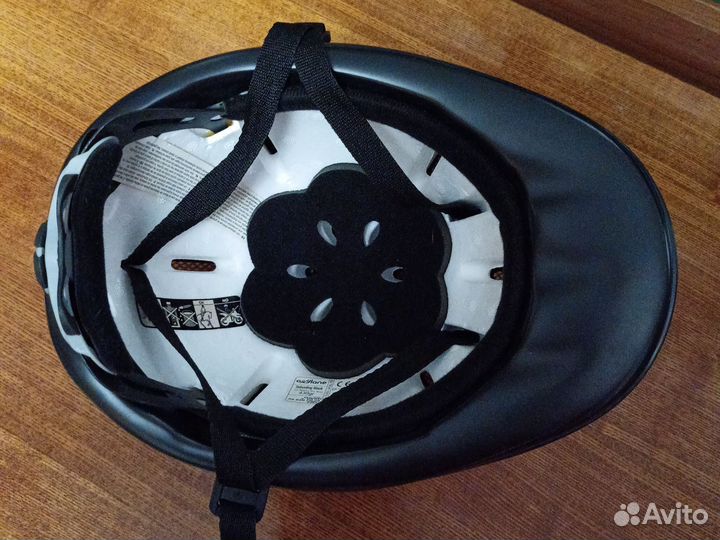 Шлем для верховой езды регулируемый