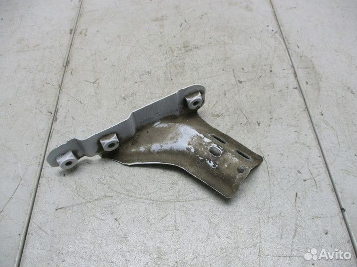 Кронштейн крепления крыла левый Volkswagen Polo 5