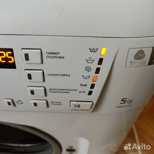 Стиральная Hotpoint Ariston 5 кг 1200 об