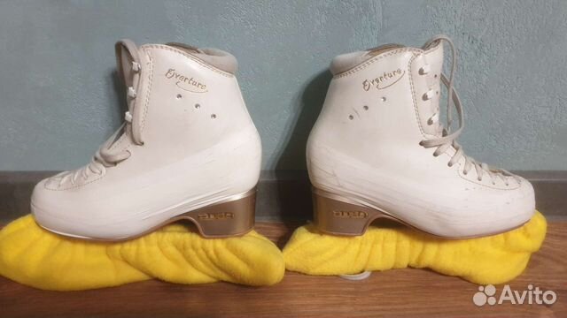 Фигурные коньки edea 215