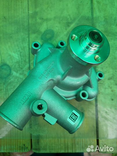 Насос водяной автомобильный