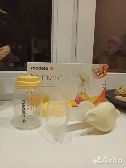 Молокоотсос medela ручной