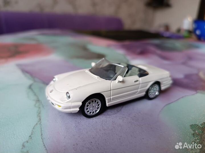 Модель альфа Ромео Спайдер масштаб 1:43