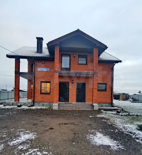 Коттедж 168 м² на участке 15 сот.