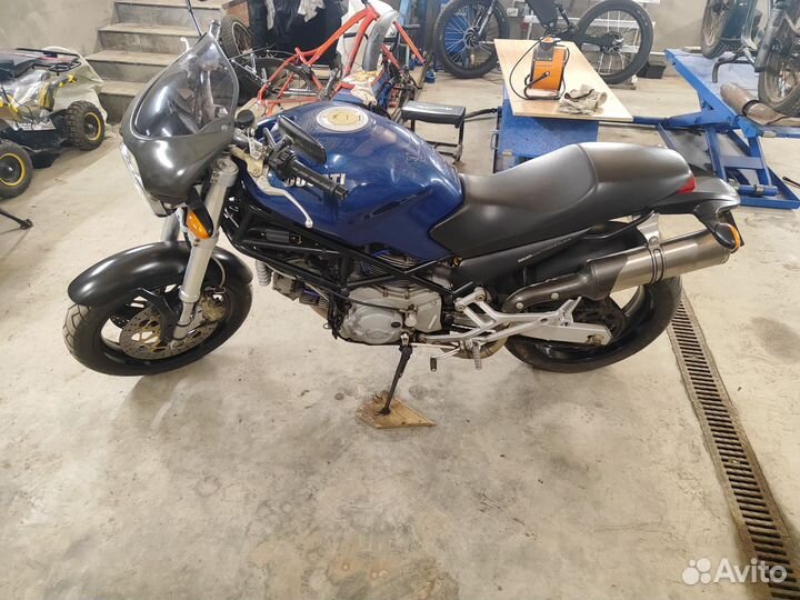 Продам Ducati M900