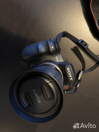 Зеркальный фотоаппарат Sony dslr-a200