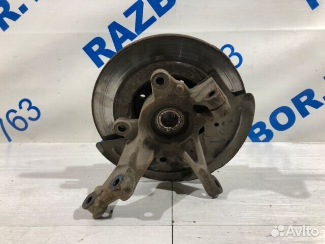 Поворотный кулак передний левый renault logan 2 1