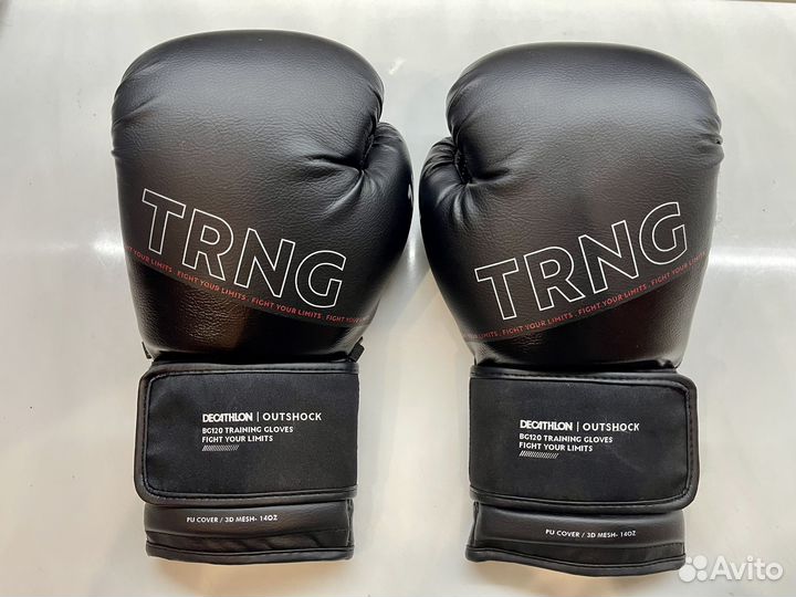 Боксерские перчатки 14oz новые