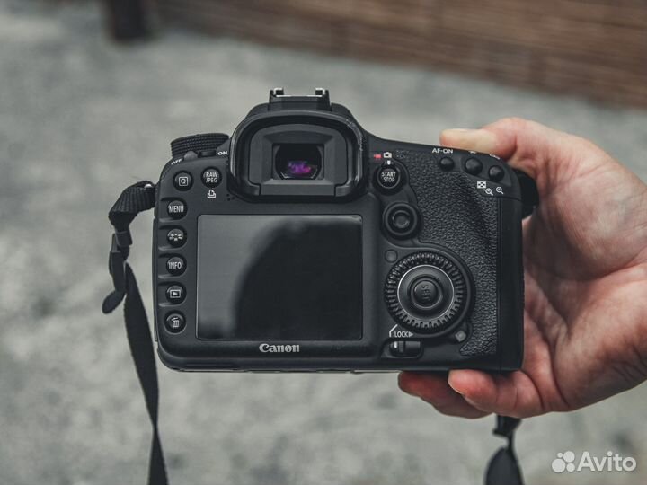 Фотоаппарат Canon 7D