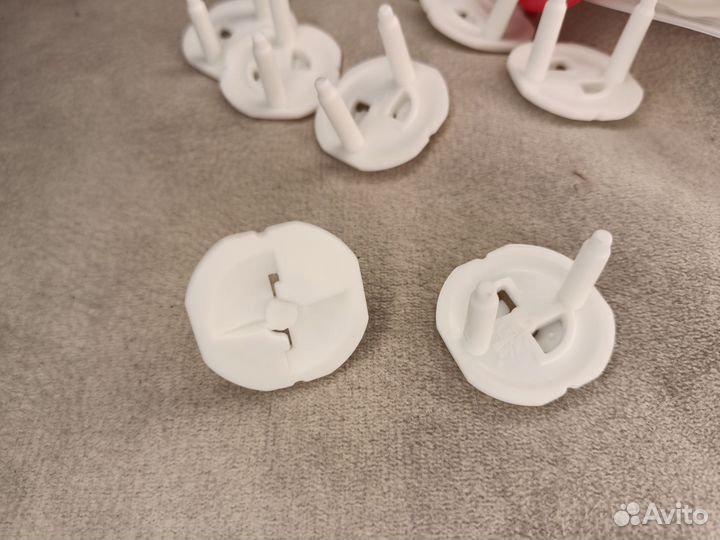 Заглушки для розеток 12 шт новые