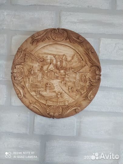 Декоративная настенная тарелка