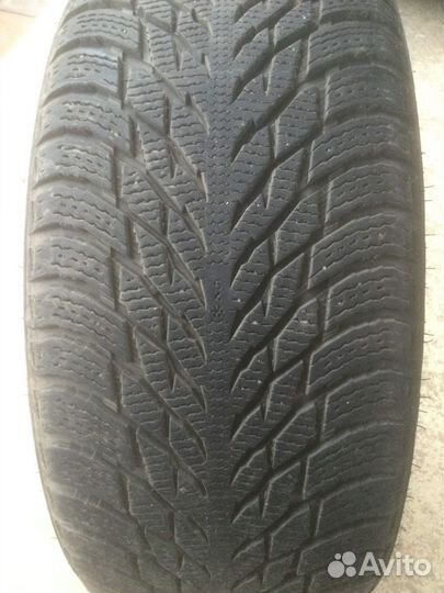 Nokian Tyres Hakkapeliitta R3 245/40 R20 и 275/35 R20 102T