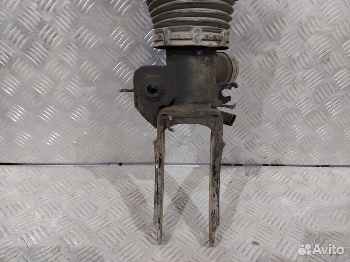 Пневмостойка передняя лев. Cayenne Touareg Audi Q7