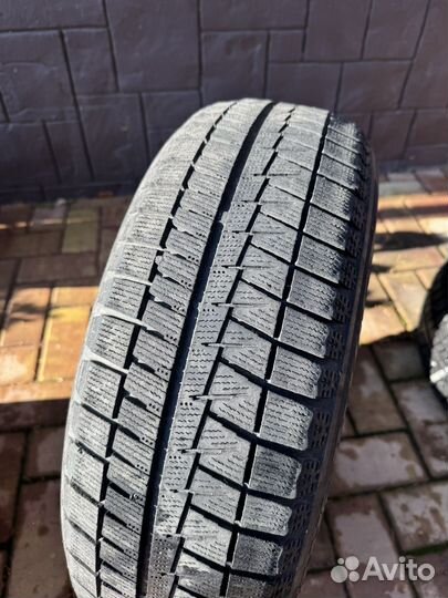 Bridgestone Blizzak Revo GZ 185/60 R15 84S