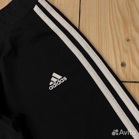 Женские спортивные штаны adidas