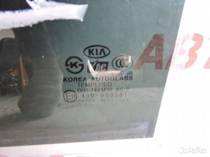 Стекло двери задней левой для Kia Rio 2 2005-2011
