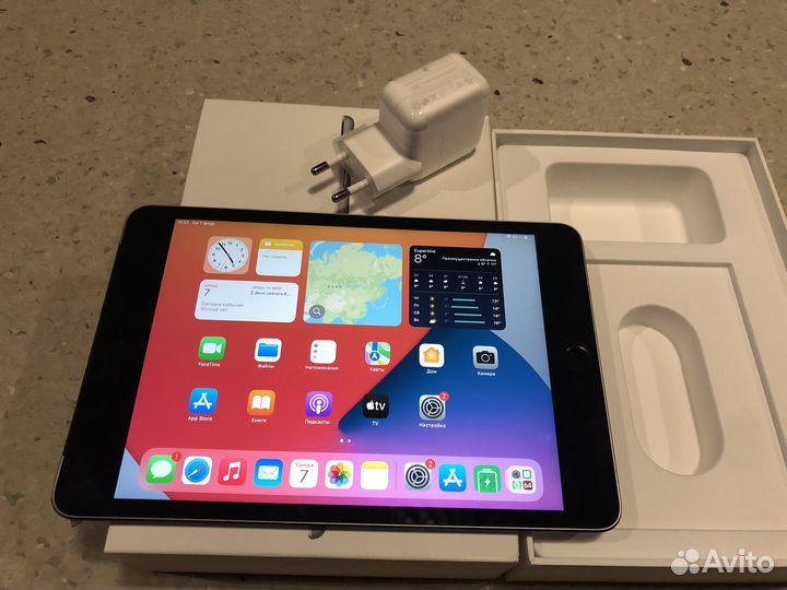 iPad mini 4 128gb cellular, (аккумулятор 100%)