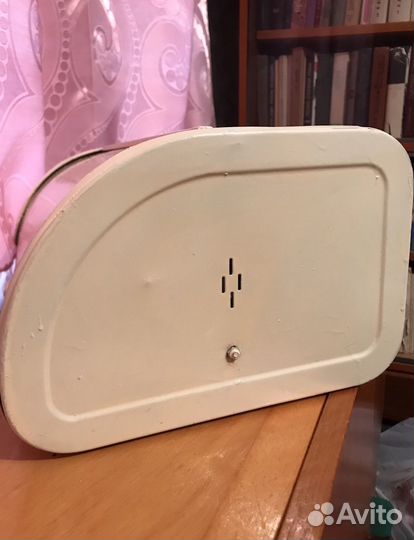 Хлебница металлическая