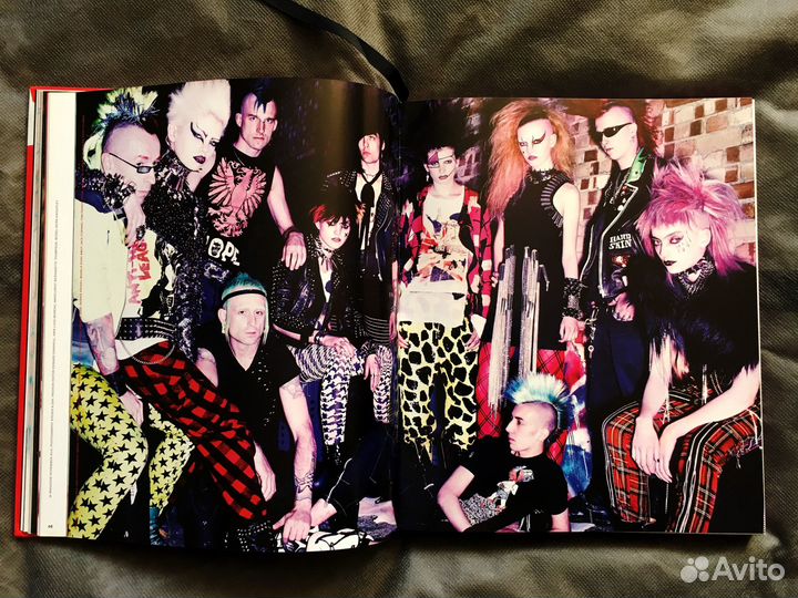 Книга Validated: The Makeup of Val Garland