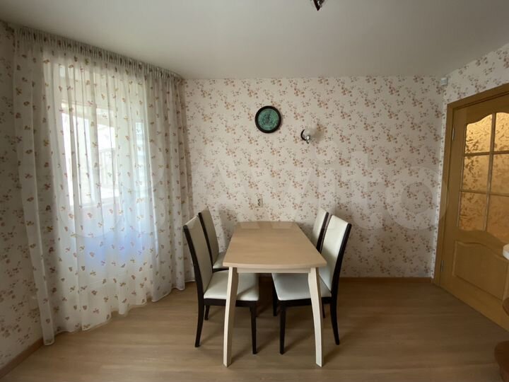 4-к. квартира, 119,7 м², 4/5 эт.